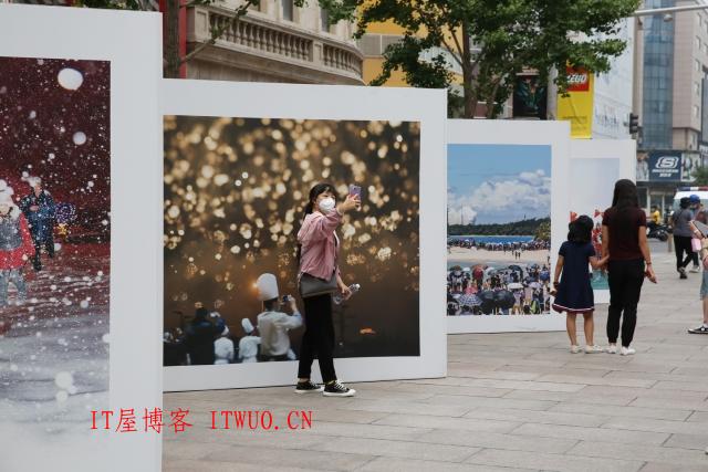 “百年·百姓——中国百姓生活影像大展（1921-2021）” 开幕